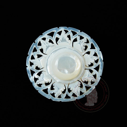 Round 'Flower' Brooch - Mother of Pearl