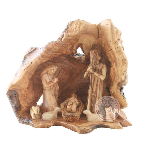 Holy Family in Rough Grotto - Olive Wood, Plain Smooth Figurines